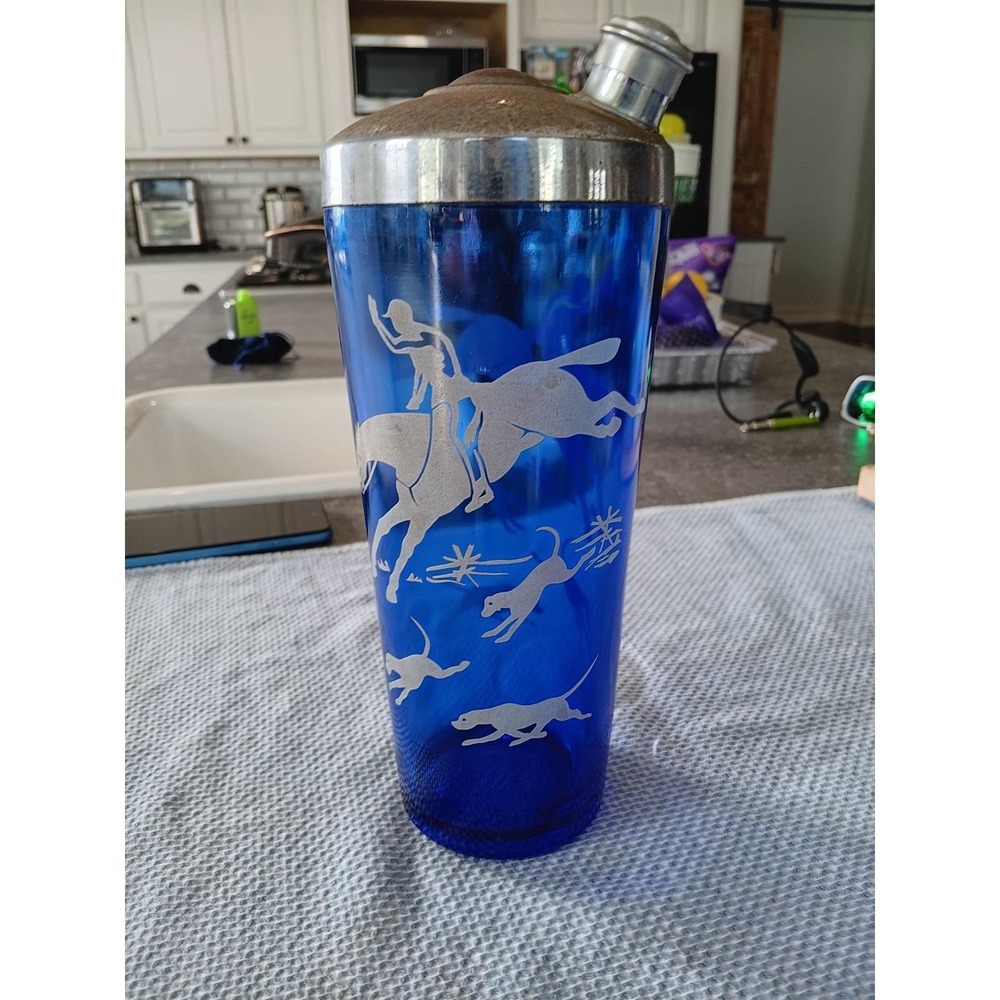 ART DECO Circa 1930s Hazel Atlas "THE HUNT" Cocktail Shaker COBALT BLUE & WHITE